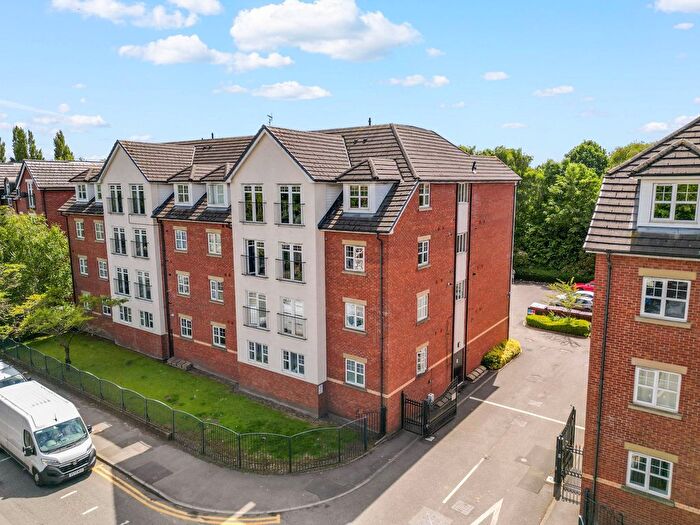 2 Bedroom Flat For Sale In Wilderspool Causeway, Egremont Court Wilderspool Causeway, WA4