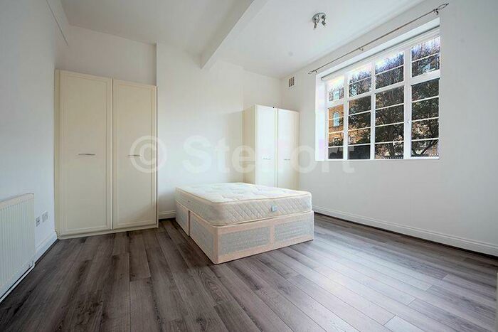 4 Bedroom Apartment To Rent In Bickerton Road, London, N19