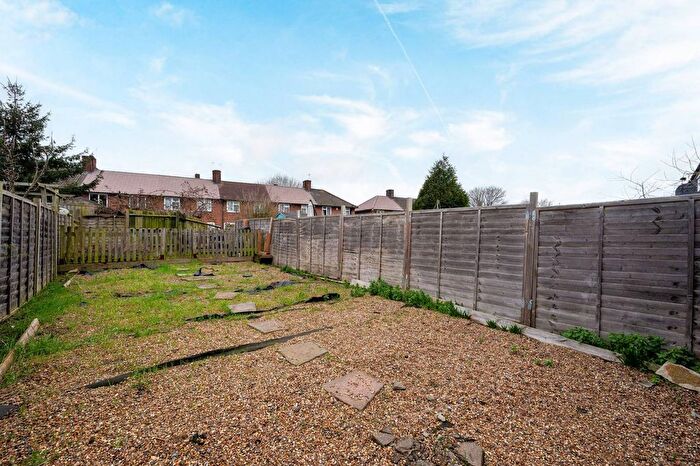 3 Bedroom Terraced House To Rent In Inigo Jones Road, Charlton, London, SE7