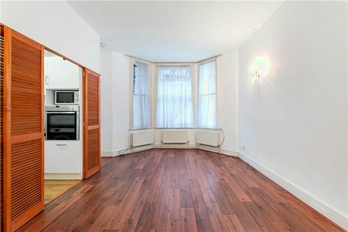 2 Bedroom Flat To Rent In Rosary Gardens, South Kensington, London, SW7