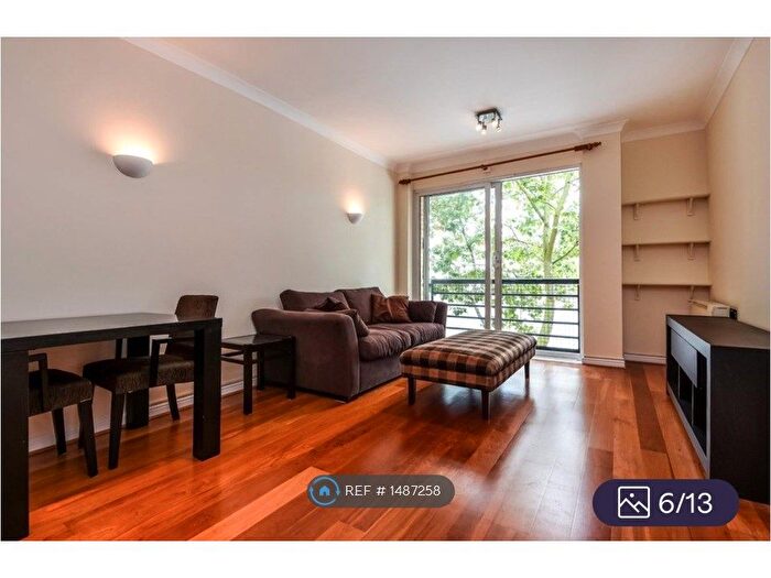 2 Bedroom Flat To Rent In Brunswick Quay, London, SE16