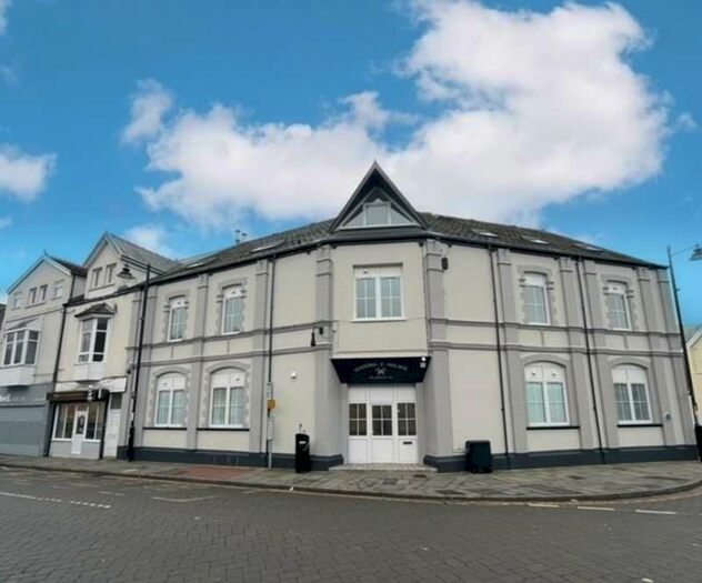 2 Bedroom Flat To Rent In Gwern Avenue, Senghenydd, Caerphilly, CF83