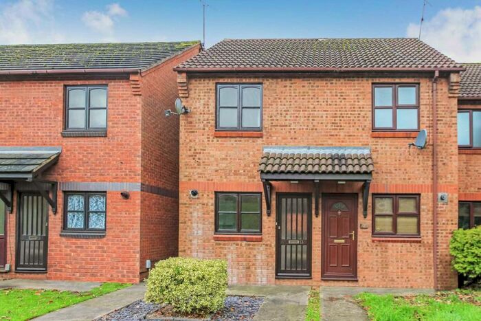 1 Bedroom House To Rent In Brook Street, Tring, HP23