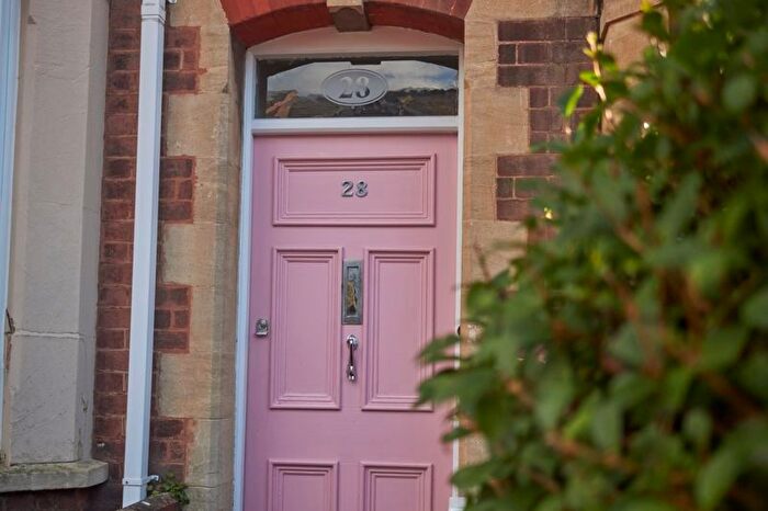 4 Bedroom Terraced House For Sale In Elmside, Exeter, EX4