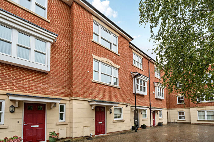 4 Bedroom Town House To Rent In St Gabriels, Wantage, OX12
