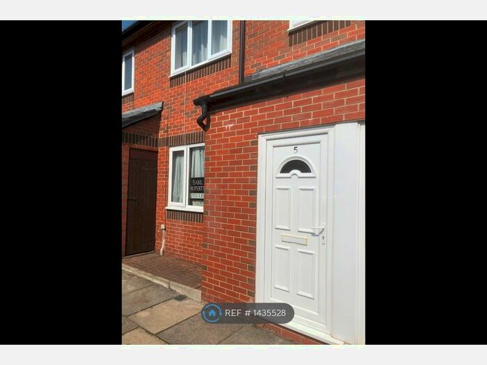 2 Bedroom Flat To Rent In Darlington, Darlngton, DL3
