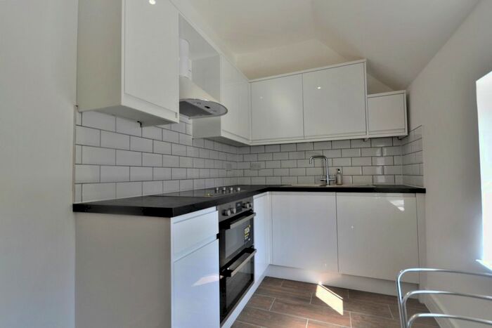 1 Bedroom Flat To Rent In Storrington, RH20