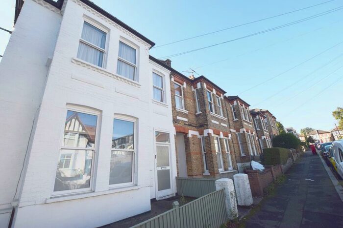 2 Bedroom Flat To Rent In Dodbrooke Road West Norwood, SE27