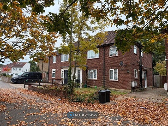 2 Bedroom Maisonette To Rent In Lansbury Drive, Hayes, UB4