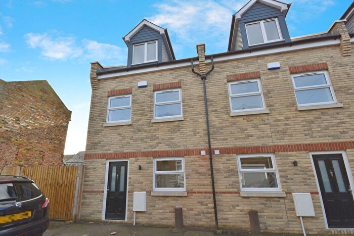 3 Bedroom End Terrace House For Sale In Clifton Street, Margate, Kent, CT9
