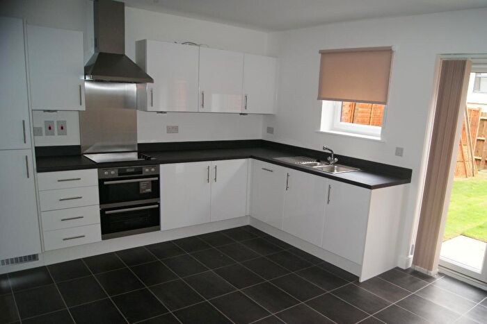 4 Bedroom Town House To Rent In Fellowship Close, London, RM8