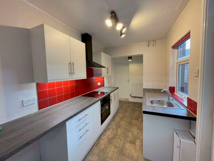 4 Bedroom Town House To Rent In Bampton Street, Loughborough, LE11
