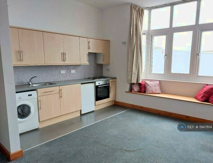 Studio To Rent In Shaftesbury Crusade, Bristol, BS2