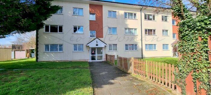 3 Bedroom Flat To Rent In Byron Way, Northolt, UB5