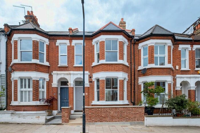 5 Bedroom Terraced House To Rent In Brayburne Avenue, London, SW4