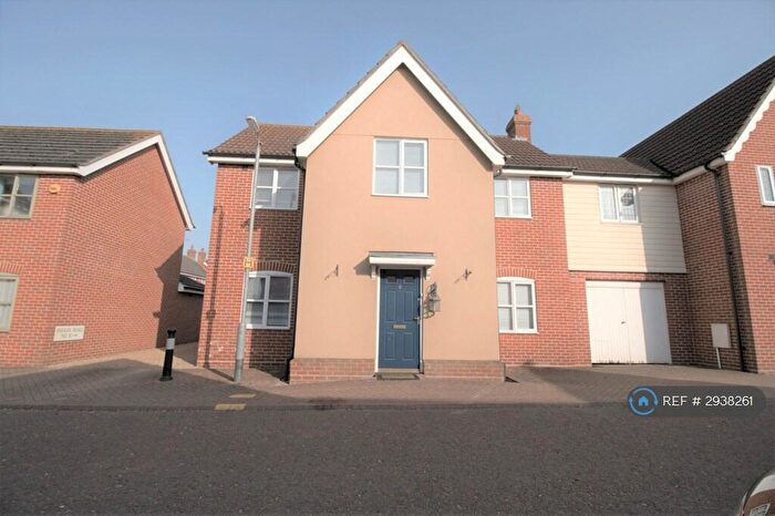 3 Bedroom End Of Terrace House To Rent In Parker Road, Colchester, CO4
