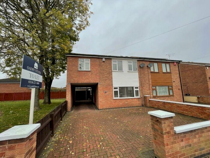 5 Bedroom House To Rent In Nicklaus Road, Thurmaston, LE4