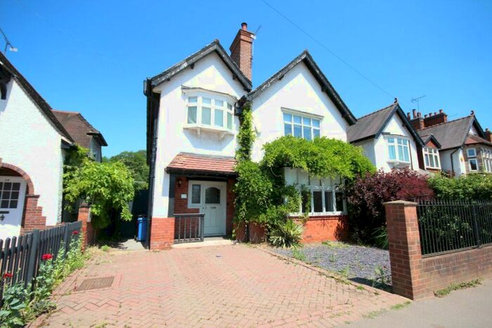 4 Bedroom Detached House To Rent In Shobnall Road, Burton Upon Trent, Staffordshire, DE14