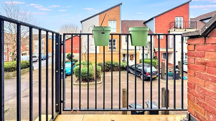 2 Bedroom Terraced House For Sale In Bartholomews Square, Horfield, BS7