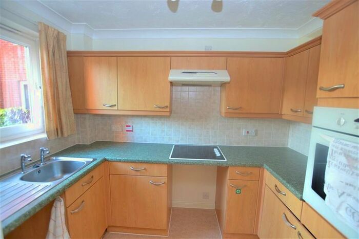 1 Bedroom Flat For Sale In Lovell Court, Parkway, Holmes Chapel, CW4