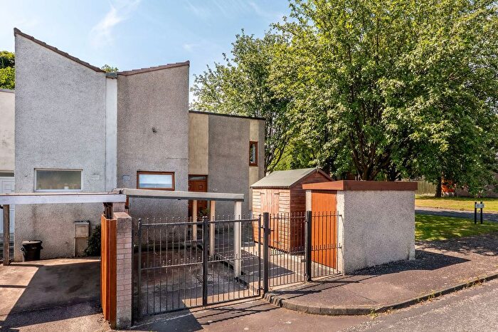 3 Bedroom End Of Terrace House For Sale In Colliston Avenue, Glenrothes, KY7