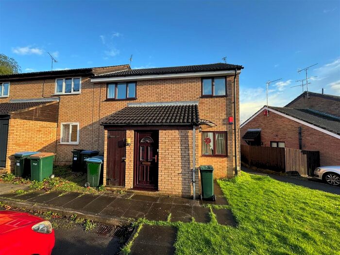 2 Bedroom Maisonette To Rent In Blackshaw Drive, Walsgrave On Sowe, Coventry, CV2