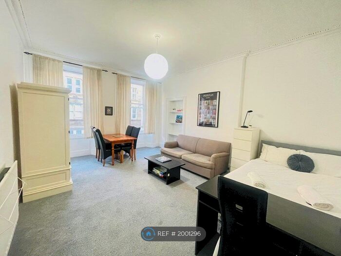 4 Bedroom Flat To Rent In Montague Street, Edinburgh, EH8