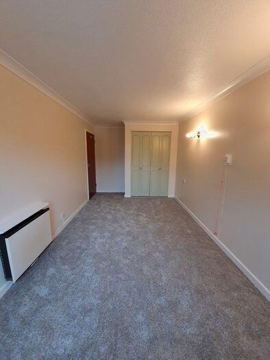 1 Bedroom Flat To Rent In - Whitegate Drive, Blackpool, Lancashire, FY3