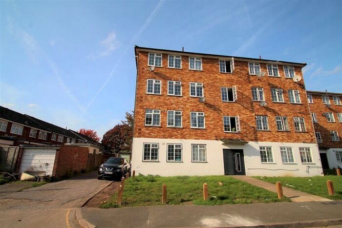 2 Bedroom Flat To Rent In Barbican Road, Greenford, UB6