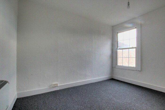 2 Bedroom Flat To Rent In Nags Head Road, Ponders End, Enfield EN3
