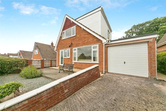 3 Bedroom Detached House For Sale In Top Llan Road, Colwyn Bay, Conwy, LL28