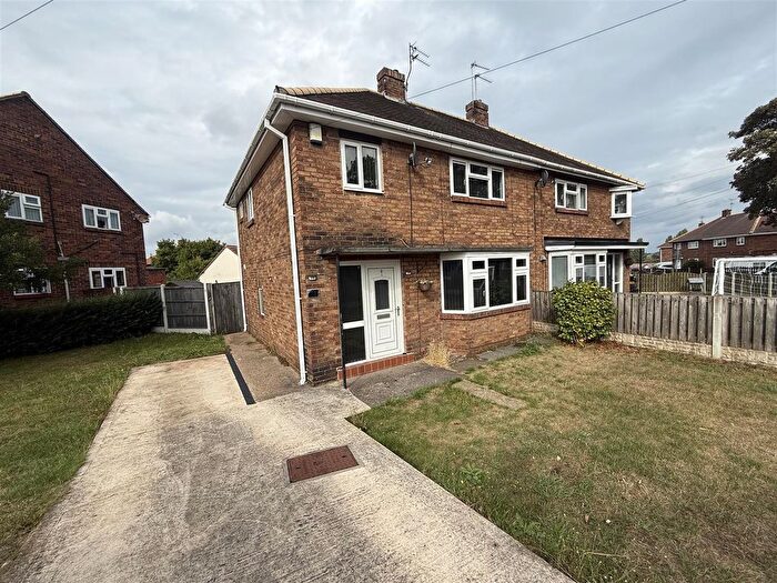 3 Bedroom Semi-Detached House To Rent In Stafford Road, Woodlands, Doncaster, DN6