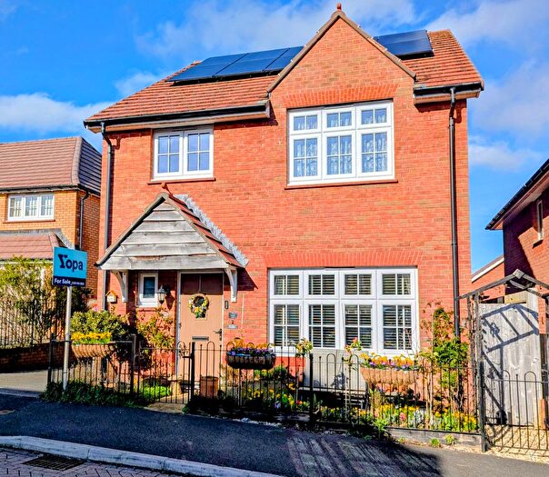 4 Bedroom Detached House For Sale In Primrose Drive, Newton Abbot, TQ12