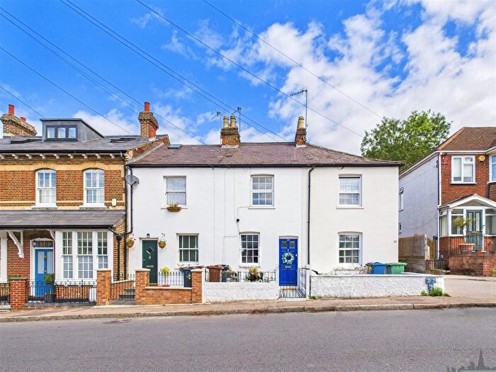 2 Bedroom Terraced House For Sale In Roxeth Hill, Harrow, HA2