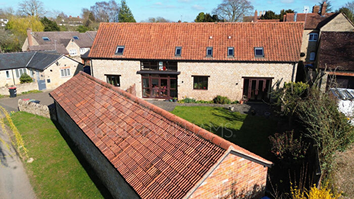 4 Bedroom Detached House For Sale In Orchard Way, Stoke Goldington, MK16