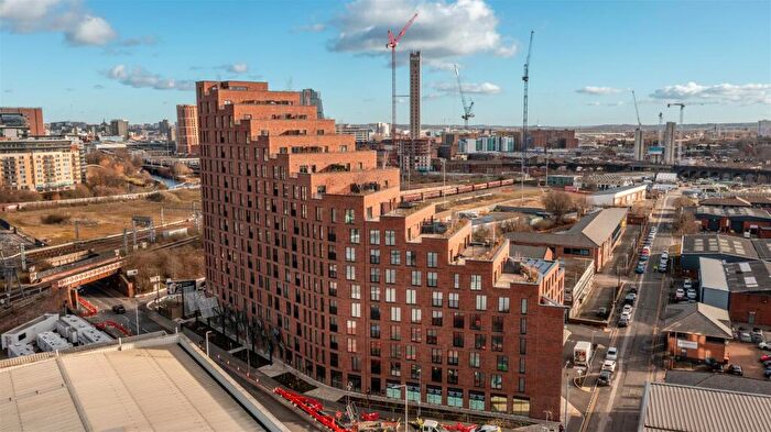 1 Bedroom Apartment For Sale In Springwell Gardens, Whitehall Road, Leeds, LS12