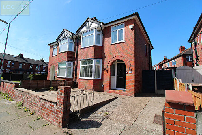 3 Bedroom Semi Detached House For Sale In School Road, Eccles, M30