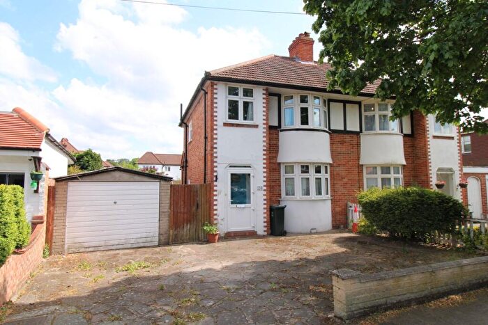 3 Bedroom Semi Detached House For Sale In Bourne Vale, Hayes, Bromley, BR2