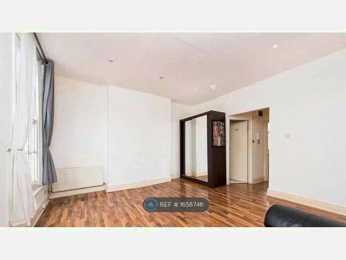 Studio To Rent In Royal College Street, London, NW1