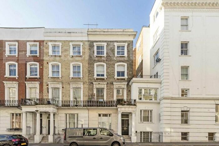 1 Bedroom Flat To Rent In Chepstow Road, Bayswater, W2