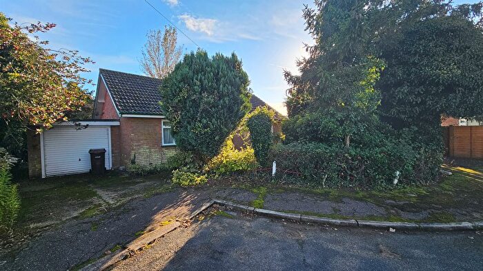 2 Bedroom Detached Bungalow For Sale In Waveney Crescent, Earsham, Bungay, NR35