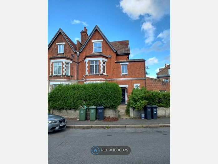 2 Bedroom Flat To Rent In Charleville Circus, London, SE26