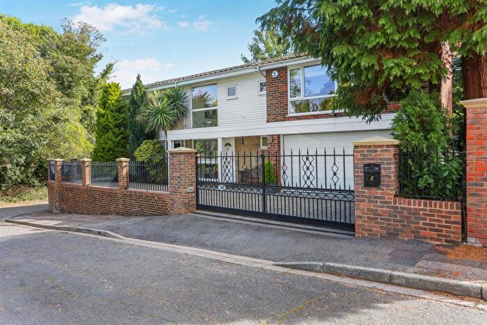 5 Bedroom Detached House For Sale In Burgh Heath, Tadworth, KT20