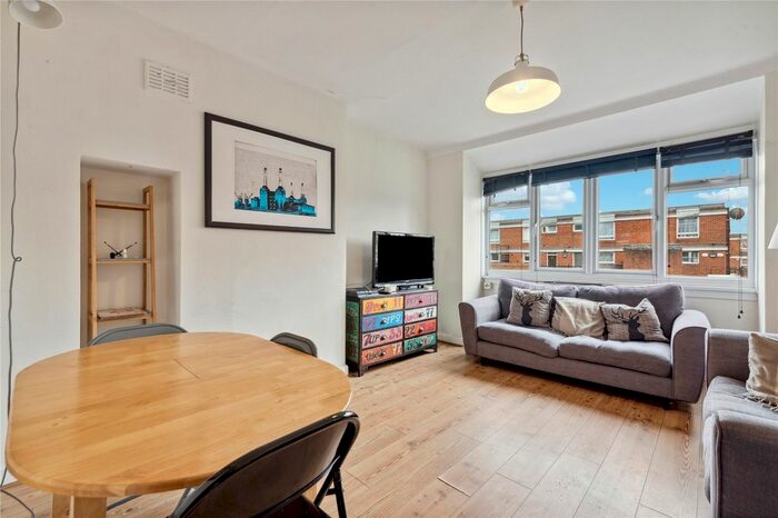 2 Bedroom Flat To Rent In Holgate Avenue, London, SW11