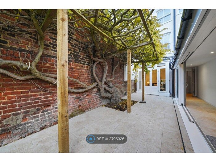 5 Bedroom Terraced House To Rent In Eton High Street, Eton, Windsor, SL4