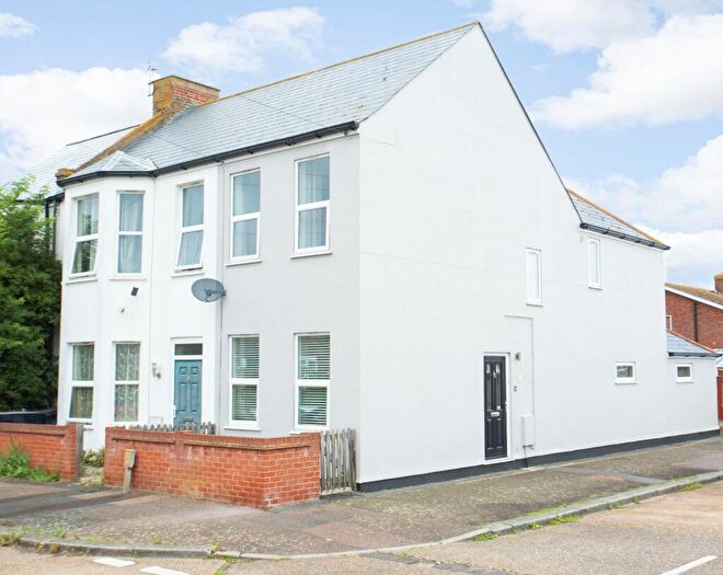 2 Bedroom End Of Terrace House For Sale In Fife Road, Herne Bay, Kent, CT6