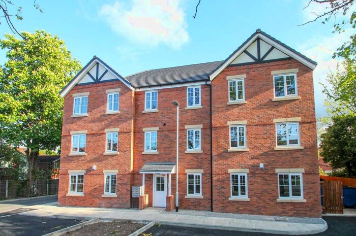 2 Bedroom Apartment To Rent In Stretford Road, Urmston, Manchester, M41