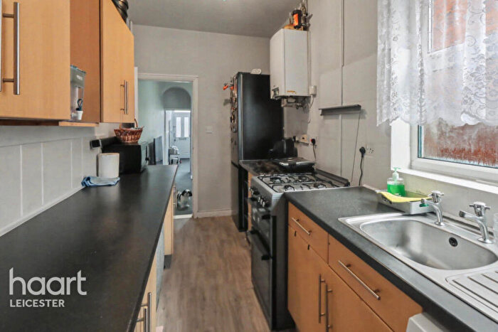 3 Bedroom Terraced House For Sale In Dannett Street, Leicester, LE3