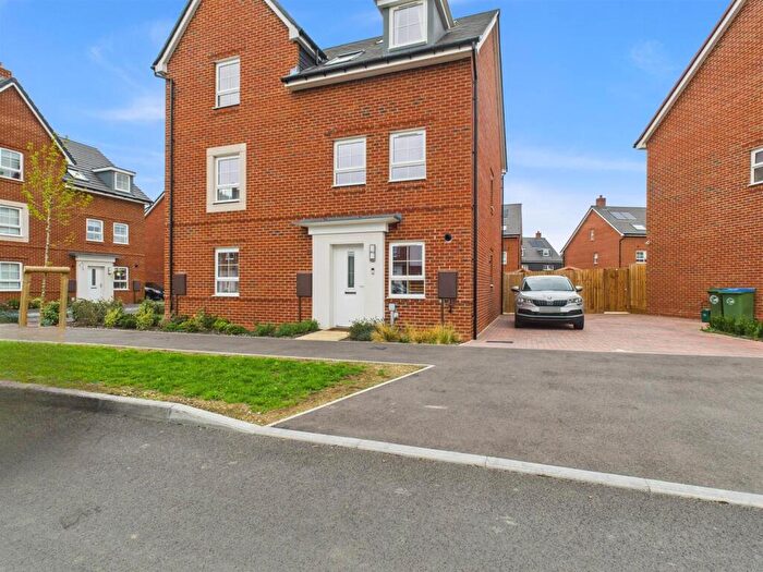 3 Bedroom Terraced House For Sale In Mooring Street, Kingsbrook, Aylesbury, HP22