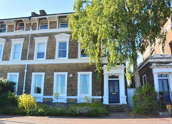 2 Bedroom Apartment For Sale In Talbot Place, Blackheath, London, SE3